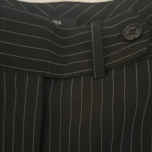 Majora women’s pinstripe dress pant. Size 12. - Picture 4 of 8
